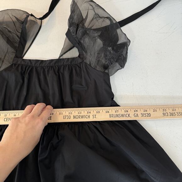 Pomander Place by Tuckernuck Tinsley Top Sz S Black Sheer Puff Sleeves Cocktail - Picture 8 of 10